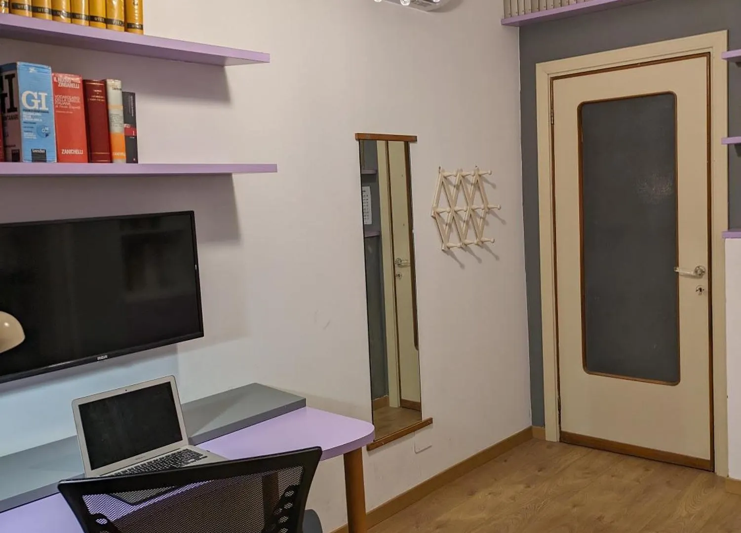 Alma Vacation Apartment In The Centre, Big Terrace Milan