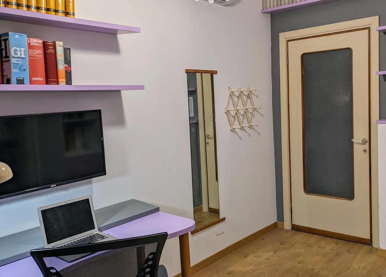 Alma Vacation Apartment In The Centre, Big Terrace Milan