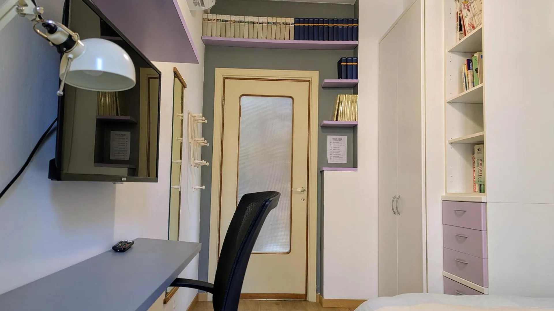 Alma Vacation Apartment In The Centre, Big Terrace Milan
